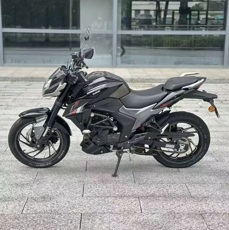 SUZUKI GSX-S 150